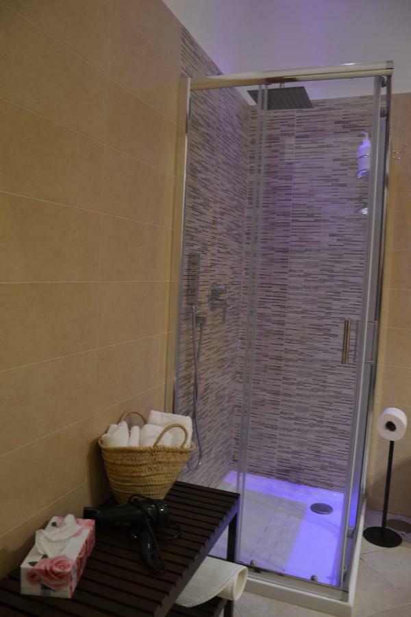 Domus Sanfelice Suite Napoli Bagian luar foto