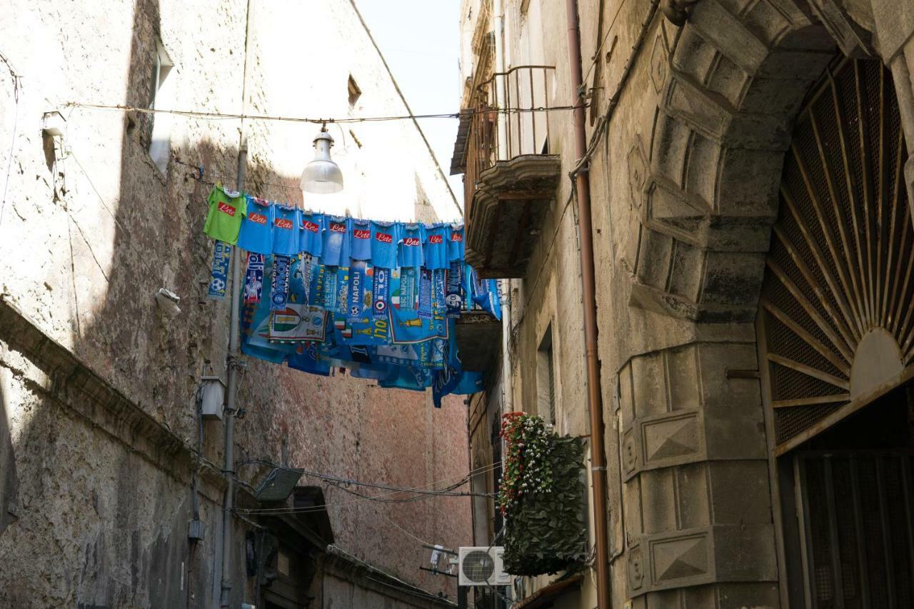 Domus Sanfelice Suite Napoli Bagian luar foto